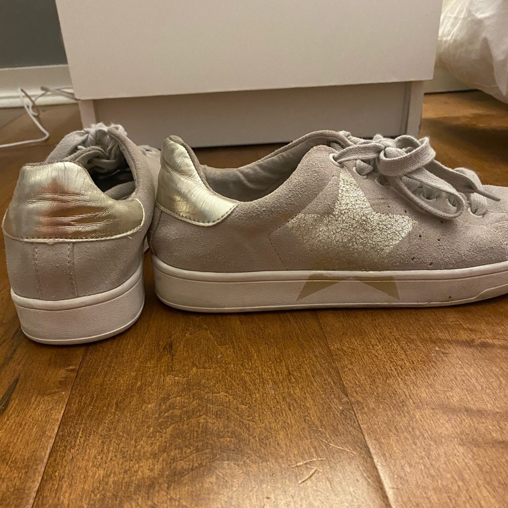 Steve Madden star sneakers